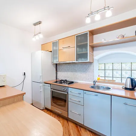 Old Town Bascarsija 1bdr House With Garage & Garden Saraybosna