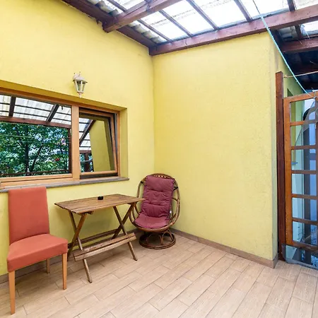 Old Town Bascarsija 1bdr House With Garage & Garden Saraybosna