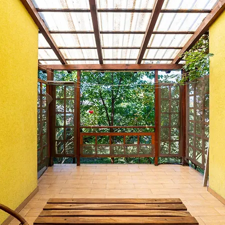 Old Town Bascarsija 1bdr House With Garage & Garden Saraybosna